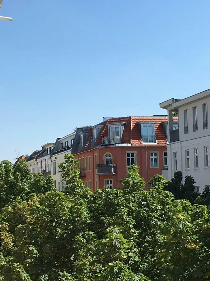 Apartment Winsstr. 68 Berlin 0*,